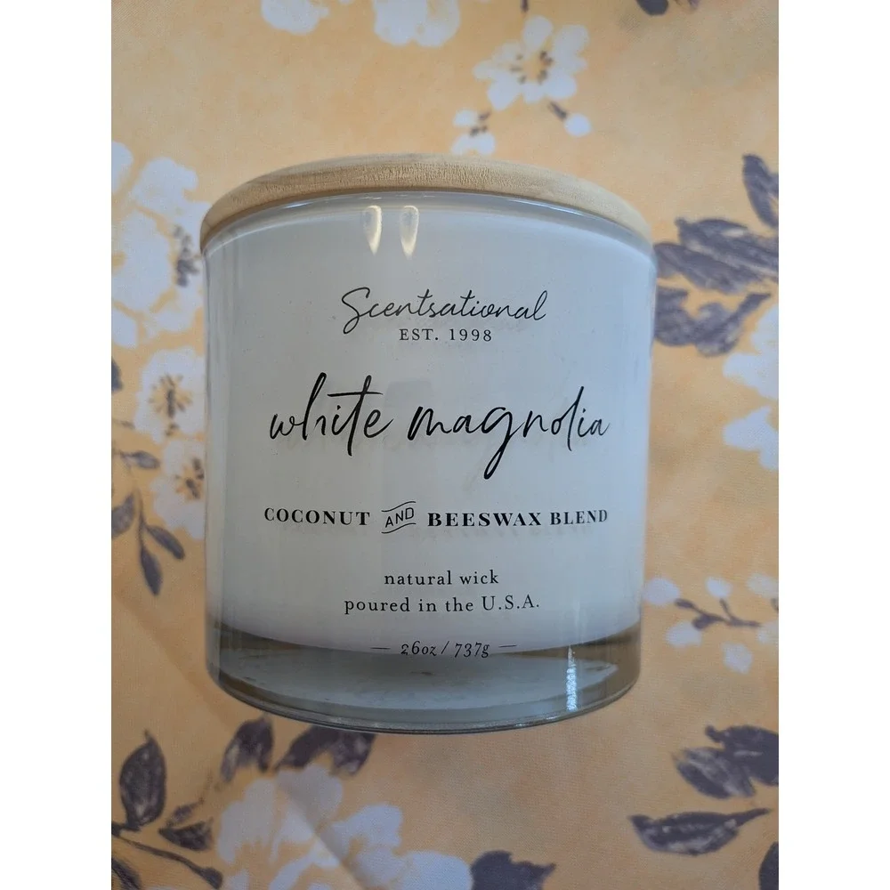 Scentsational White Magnolia 26oz Candle - 3-Wick Coconut/Beeswax -‎ Used